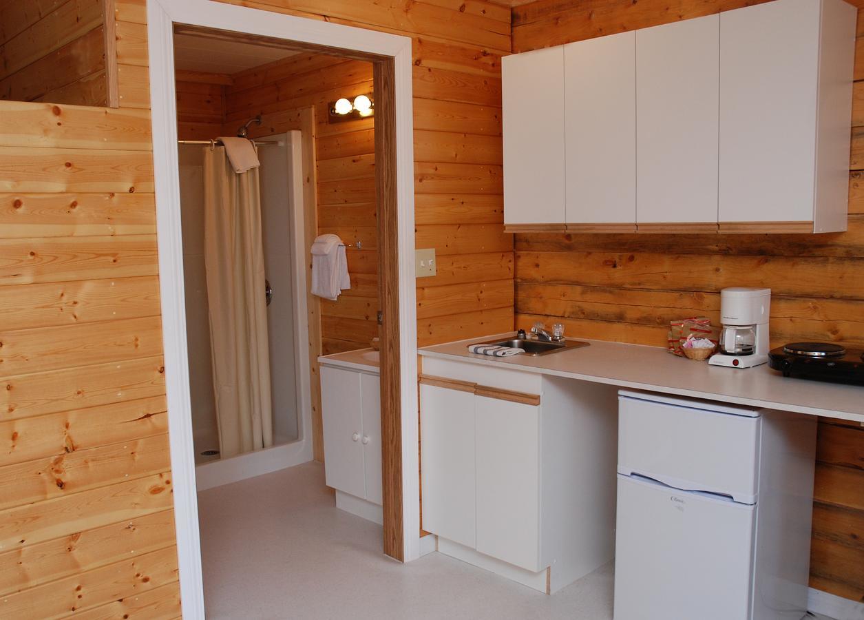 Triple J Hotel Dawson City Dış mekan fotoğraf