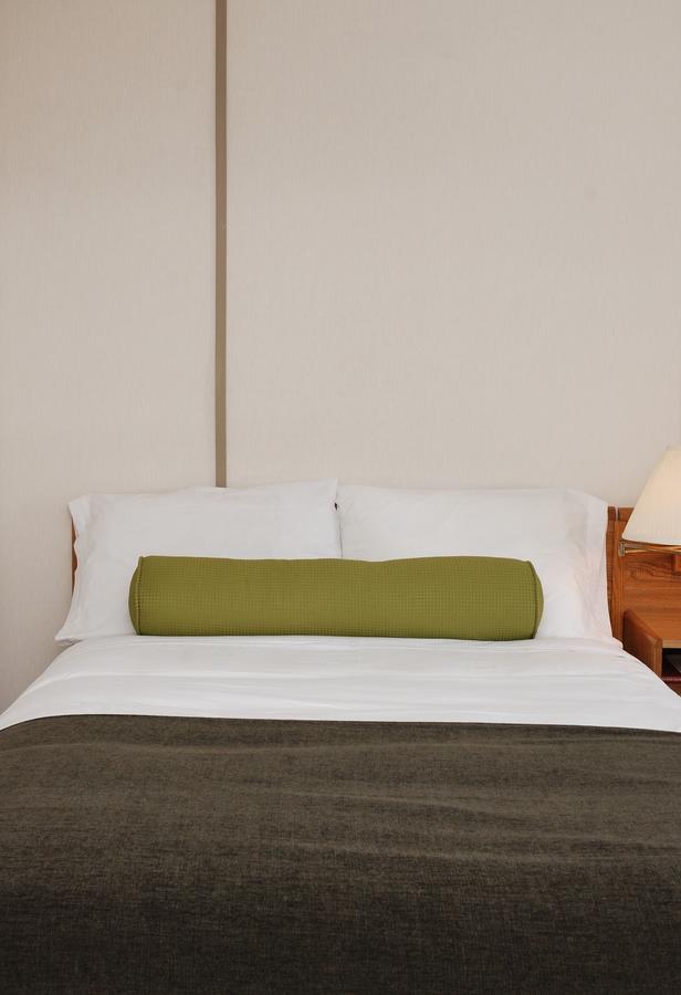 Triple J Hotel Dawson City Dış mekan fotoğraf
