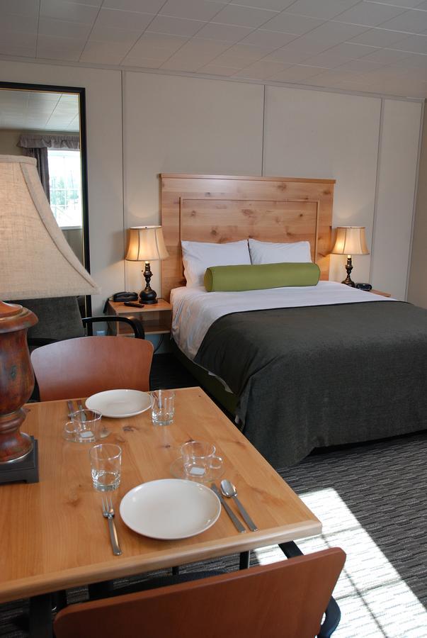 Triple J Hotel Dawson City Dış mekan fotoğraf