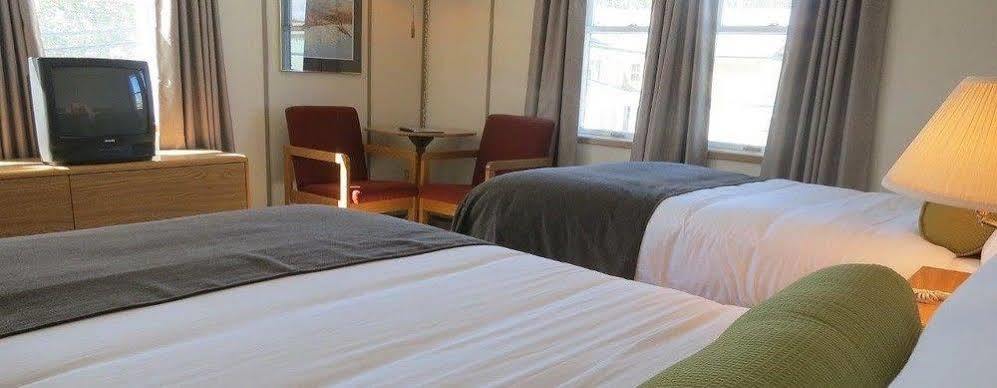Triple J Hotel Dawson City Dış mekan fotoğraf